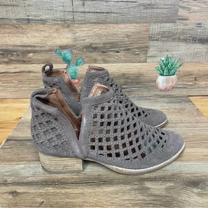 Jeffrey Campbell taggart perforated ankle boots split sides grey women’s 6.5